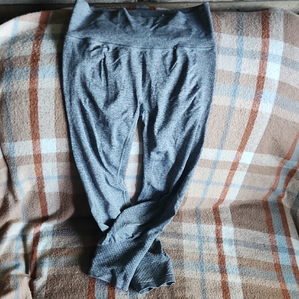 Gray High-Waisted Leggings